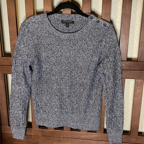 Banana Republic Tops - Banana Republic Sweater